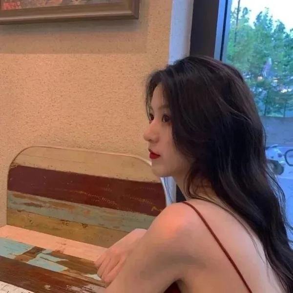 亚当·克莱顿·鲍威尔
